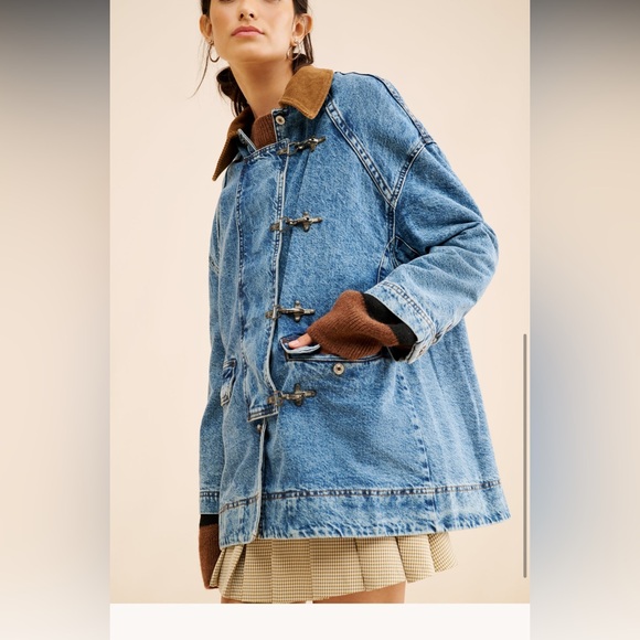 We The Free Free People Blue Denim Barn Jacket with Tan Collar - Picture 3 of 6